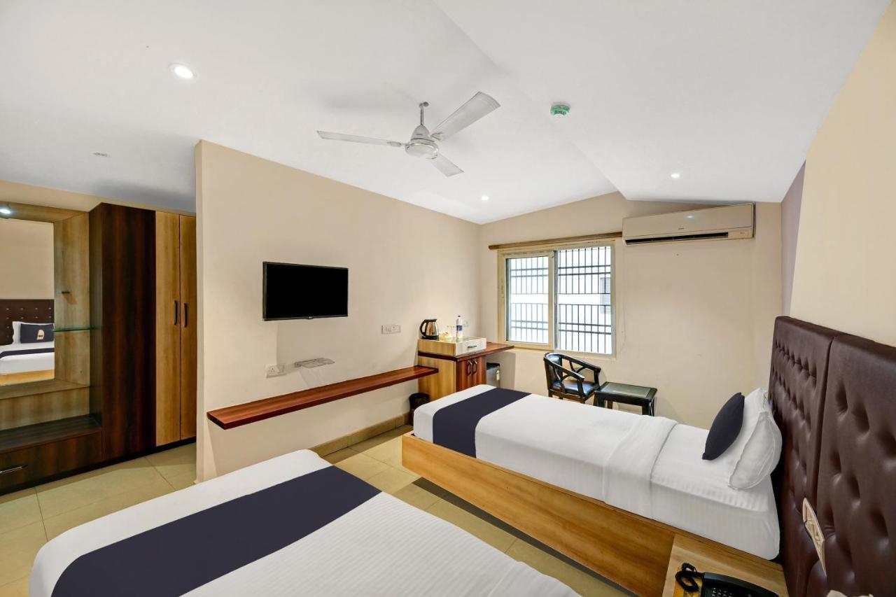 Hotel Townhouse Oak Pentagon Residency Bhubaneswar Exterior foto